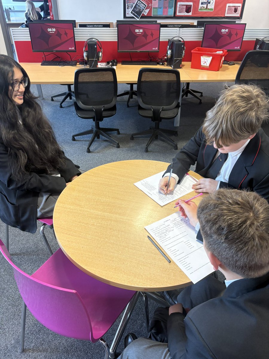 Venture_Achieve's tweet photo. Great to see our Learning Gurus coaching Year 7s in Spanish this morning. 👏 @OrmistonEast @OrmistonVenture @EastNorfolk https://t.co/Kj7BlOFXRN