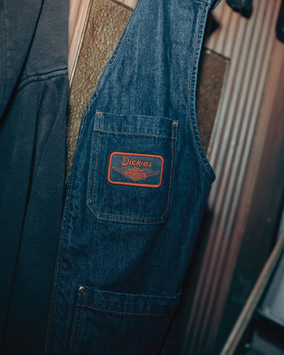 Dickies's tweet photo. Not for a season, but for
years.That’s the bar we set when we designed this collection.

Dickies x Harley-Davidson.
Built to Outlast.
Shop the collection now. https://t.co/O9gBCy84d4