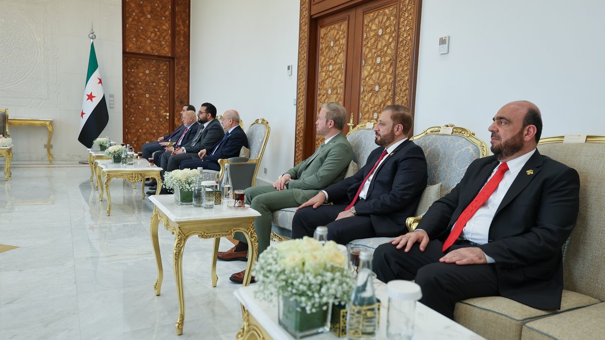 رئاسة الجمهورية العربية السورية tweet media