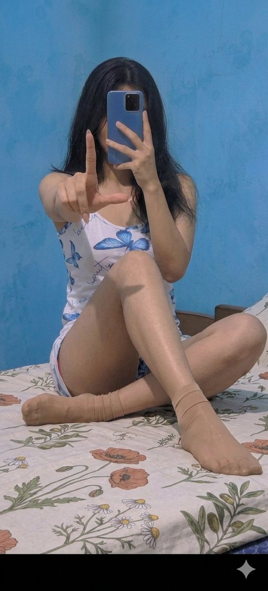 Obey Vaanya 💋 tweet media