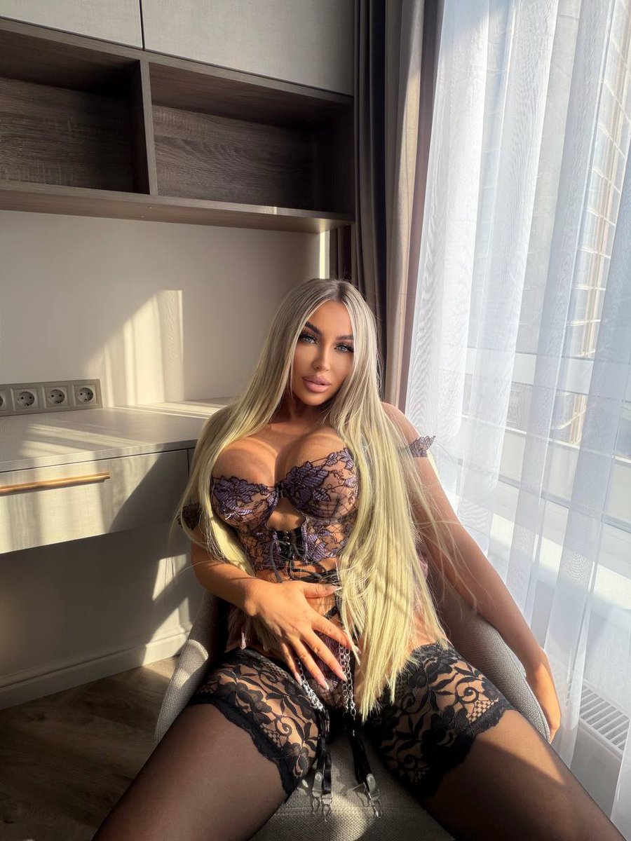 Kayla_💦_Doll tweet media