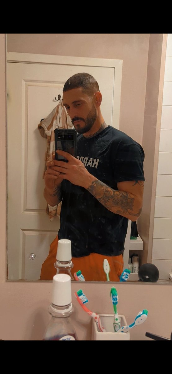 SweatyScaff's tweet photo. Evening lads, come take a look at the gear I sell 😏😈 https://t.co/NEpaRRqttY