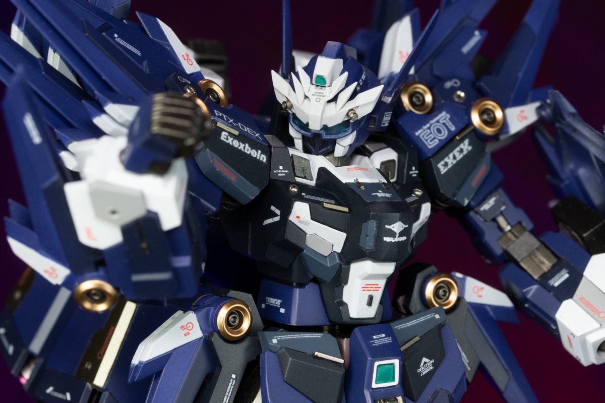KLeeToy0393's tweet photo. @Arere_remi お疲れ様でした

エグゼクスバインかっこよかった！前はコトブキヤがプラモ出してたよ https://t.co/bZlijrcQS4