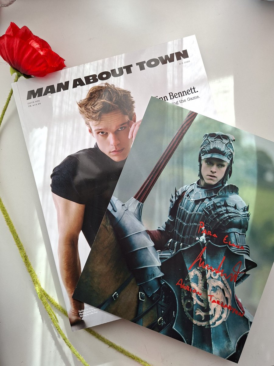 𝚁𝚘𝚗𝚊𝚗 KNIGHT. tweet media