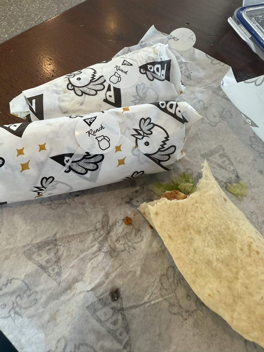 BlueDiamond305's tweet photo. Back at it again with @PDQ for lunch #TenderWraps #Ranch https://t.co/vKDBIQ7fhD