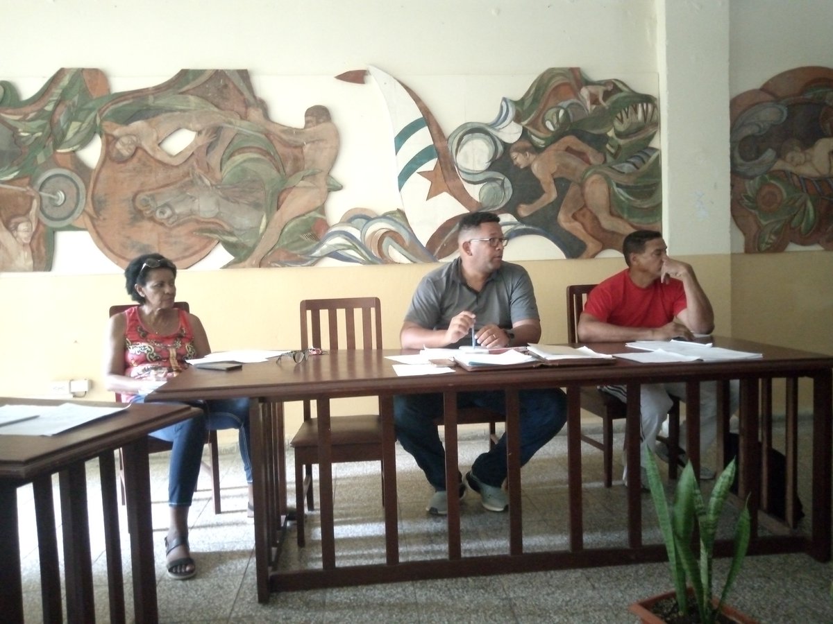 eidecp's tweet photo. En esta jornada de martes se realiza el C/D de nuestro centro, escenario en el que se debaten y trazan las estrategias para garantizar los procesos.

#100AñosConFidel
#CubaEstaFirme
#EideCerroPelado https://t.co/cK4rFrtIwq