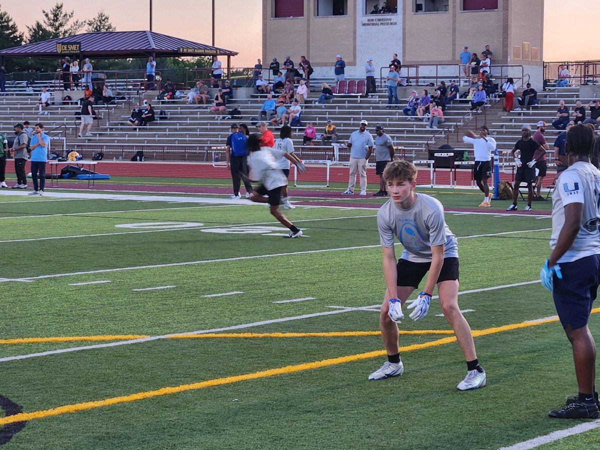 Hillsboro Hawks Football🏈 tweet media