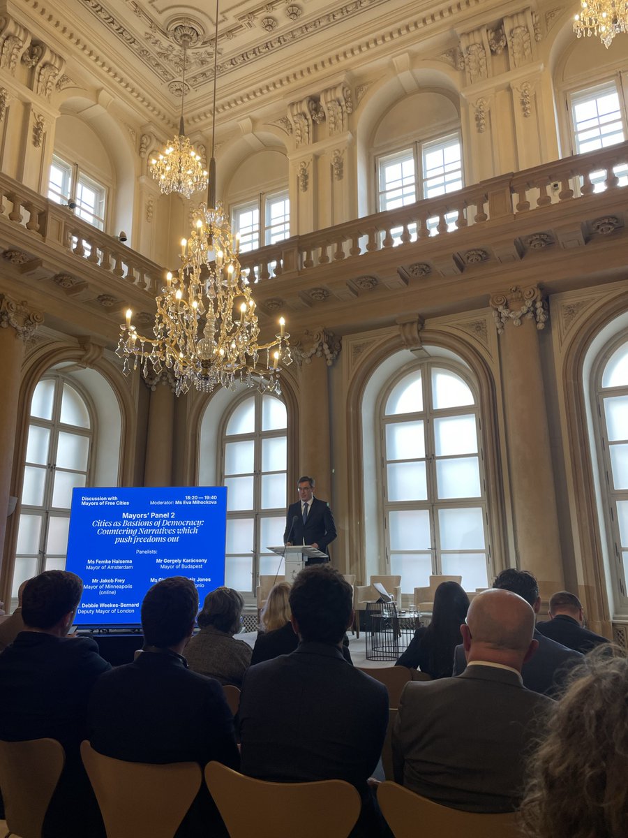 ALLIES_Intl's tweet photo. 🔴 LIVE | Next up here in Bratislava: Cities as Democratic Shields: Navigating Central Government Pressure from the Inside Out. US cities. Eastern European municipalities. One fight.  Thread incoming. 🧵⬇️ https://t.co/pTkAo3xGQo