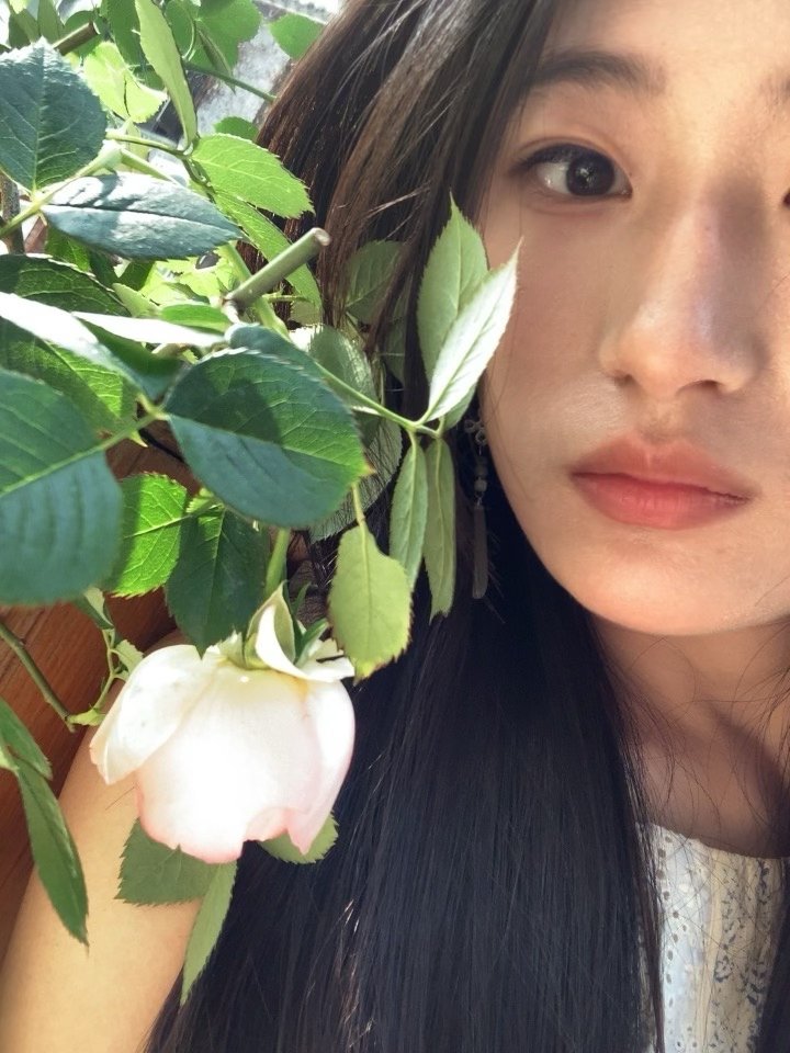 rickyisiro's tweet photo. 最近心里烦烦的
#iiii
#第四爱 https://t.co/YliIYdrPKE