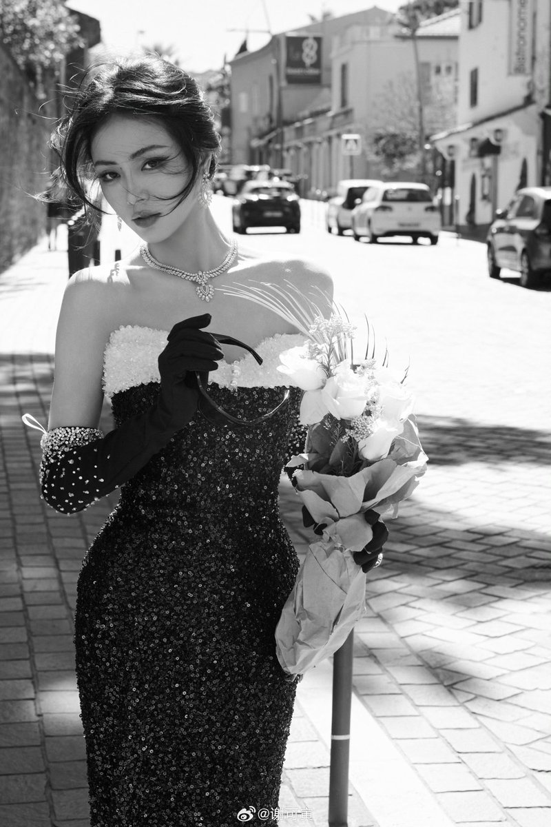 acekeyin's tweet photo. keyin weibo update

“first time meeting you, Cannes, hello!” https://t.co/qMG1wkbNJY