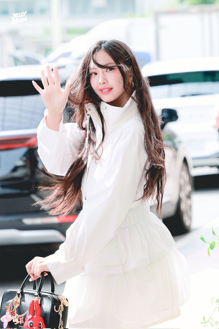 HYEIN BASE⁵ tweet media