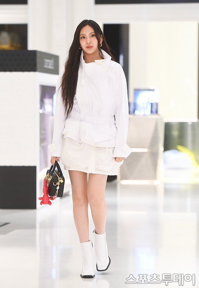 HYEIN BASE⁵ tweet media