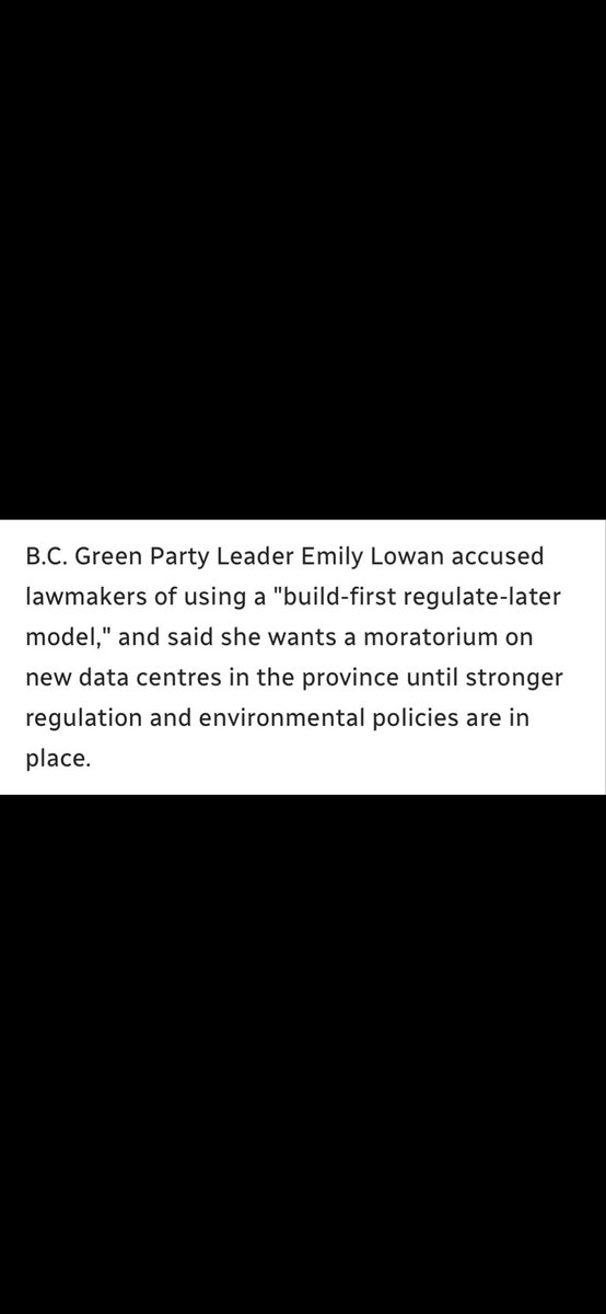 Emily Lowan tweet media