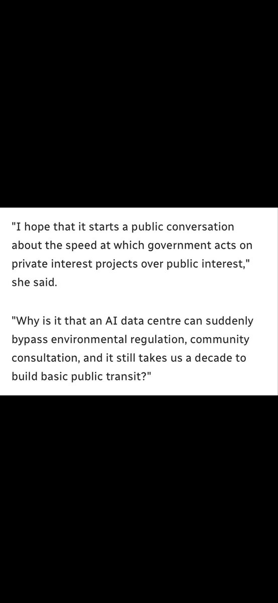 Emily Lowan tweet media