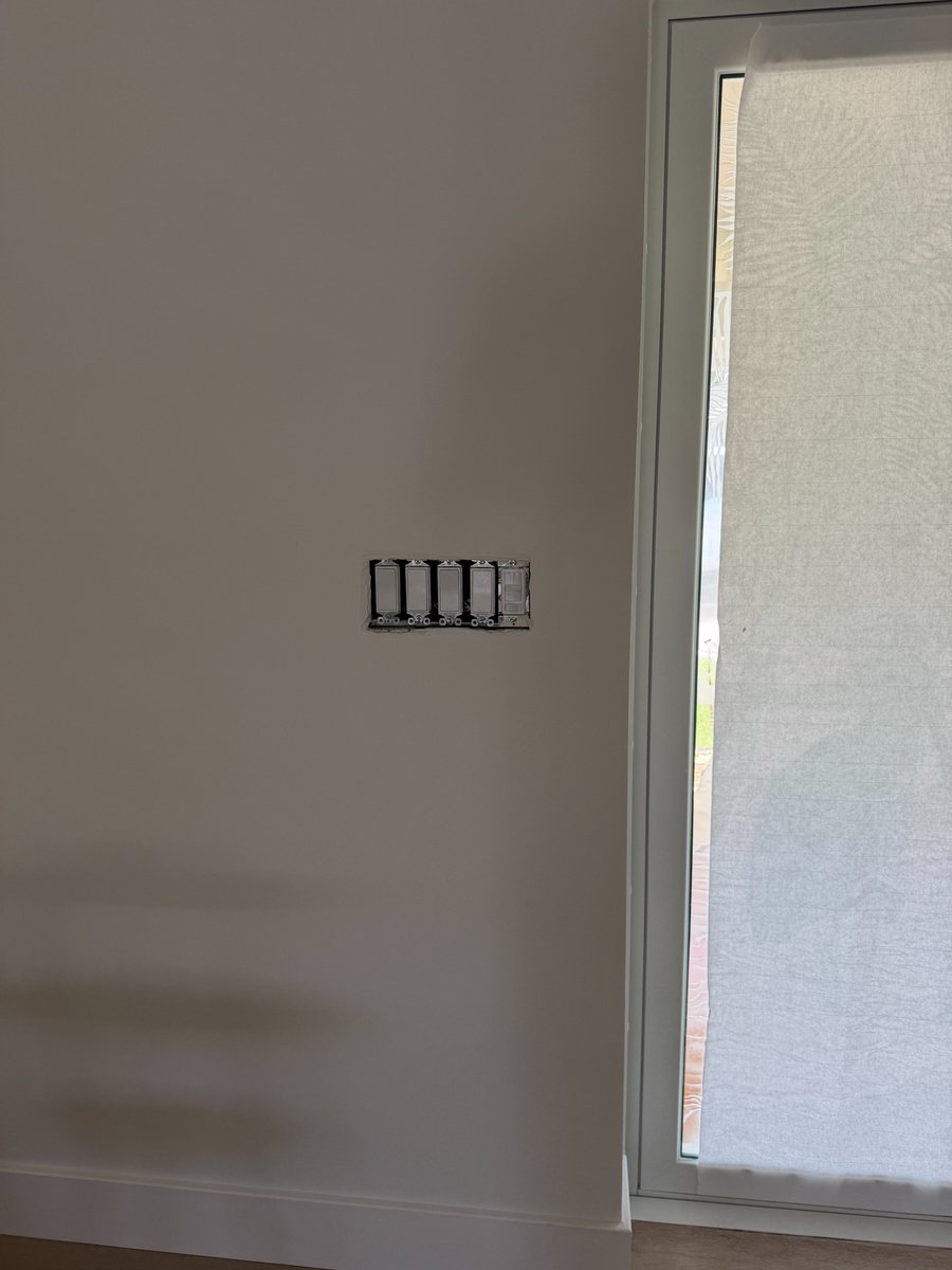 simplywiredfl's tweet photo. Electrical rough-in is complete for this kitchen remodel! ⚡️

Planning a partial remodel or a whole-home renovation? Make sure your electrical is done safely, cleanly, and up to code.

Need an electrician for your next project? Give us a call today!

#ElectricalWork #KitchenRemodel #HomeRemodel #WholeHomeRemodel #RemodelingProject #LicensedElectrician #ElectricalContractor #ResidentialElectrical #RoughInElectrical #HomeRenovation #RenovationExperts #ConstructionLife #LocalElectrician