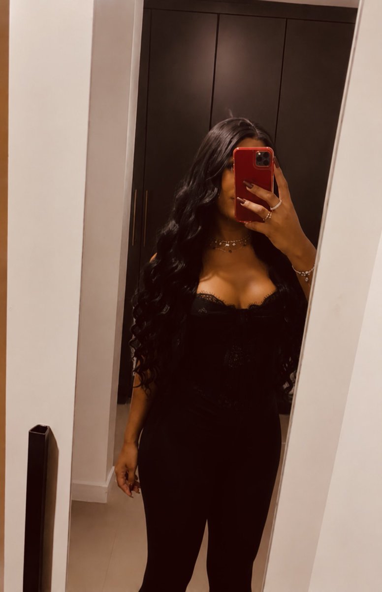 julia gabriela🖤 tweet media