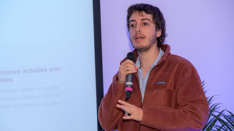UniversidadORT's tweet photo. 💡 Autolink, Magma Relief y Aula+ fueron reconocidos en los Premios ILAN 2026, una iniciativa organizada por el @CIE_ORT e @Ilan_Network, para impulsar proyectos universitarios con foco en tecnología, innovación e impacto.

Leé la nota ⤵️
https://t.co/fYCq3ipJx7 https://t.co/ACaVCQxSSU