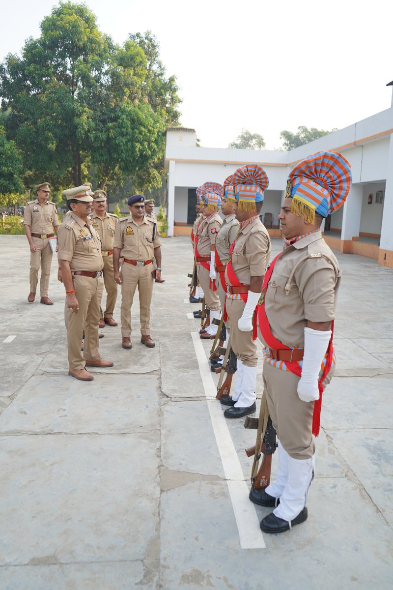 Co39pacup's tweet photo. आज दिनांक 12.05.2026 को श्रीमान सेनानायक महोदय श्री नैपाल सिंह के कुशल निर्देशन  में उप सेनानायक महोदय श्री देवेंद्र सिंह की उपस्थिति में परेड कराई गई। https://t.co/BNAknJECB6