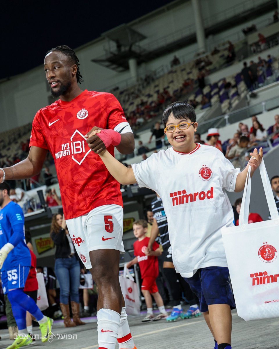 HapoelTelAvivFC's tweet photo. חיוך שווה הכל! https://t.co/z7wsBFwqYP