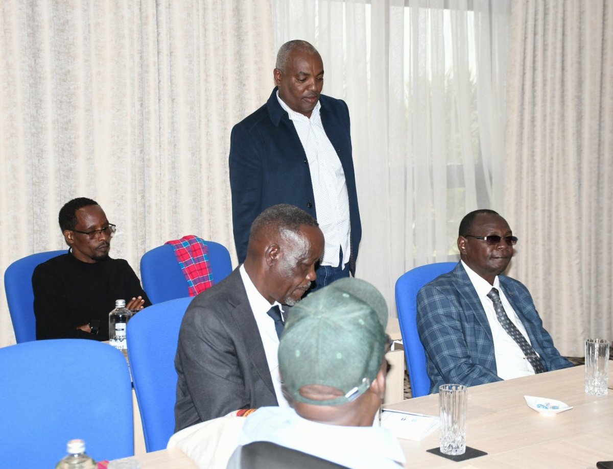 DGLowasa's tweet photo. support throughout the formulation of these key documents. Also present were MCAs Hon. David Waithaka (Bulapesa), Hon. Nicholas Lorot (Burat), Peter Losu (Ngaremara), Hon. Salesio Kiambi (Wabera), CECs, Lucy Kaburu (Finance), Lawrence Mwongela ( Tourism &amp; Trade), ....(3) https://t.co/ToVSVfRaEj