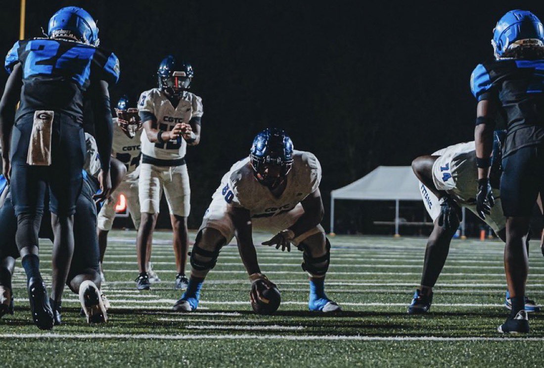 coach_jrob31's tweet photo. I’m still looking for OL ,  6’+ who can play at the elite level in the class of ‘26 to come play some Junior college ball in Warner Robins, GA. Inbox me your film and copy of your transcript! 

Several of our OL are playing bal at the D1 & D2 level. Come join the family! #LeadTheCharge