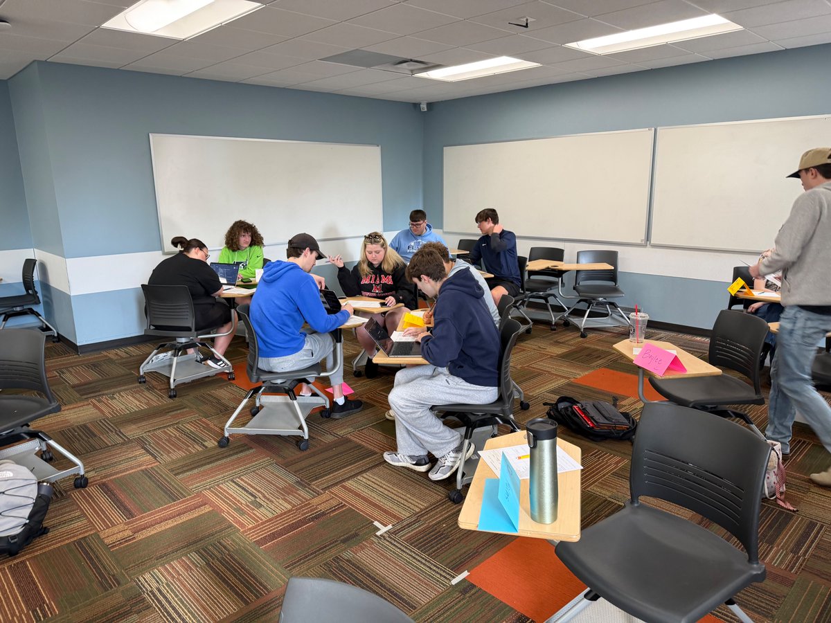 Penta Career Center tweet media