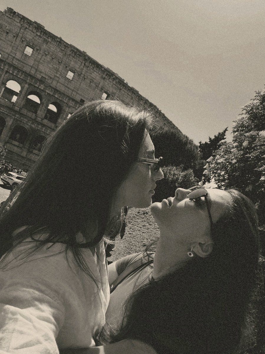 iosonomartix's tweet photo. le + belle #zarlet 💘 https://t.co/QO5FrHwVfx