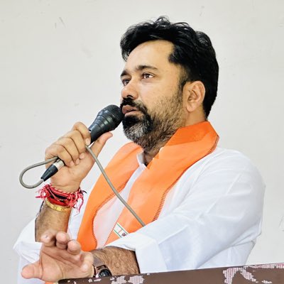 Hiteshchaudhari's tweet photo. #NewProfilePic https://t.co/k6cmXmCb65