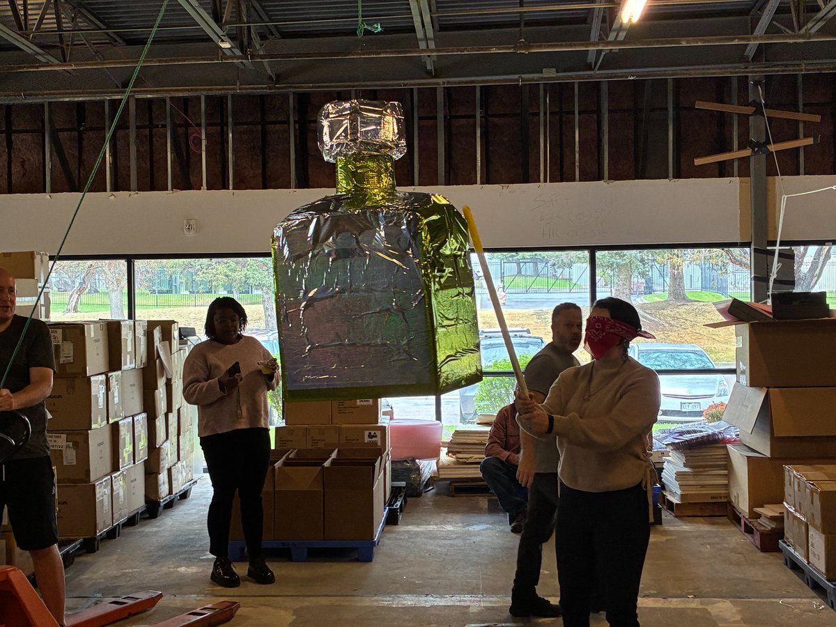 LaserTechInc_'s tweet photo. Enjoy some snapshots from last week's Cinco De Mayo celebration, complete with a taco buffet, homemade salsa contest, and piñata 🪇🪅🌮 https://t.co/kixAsKOJDE