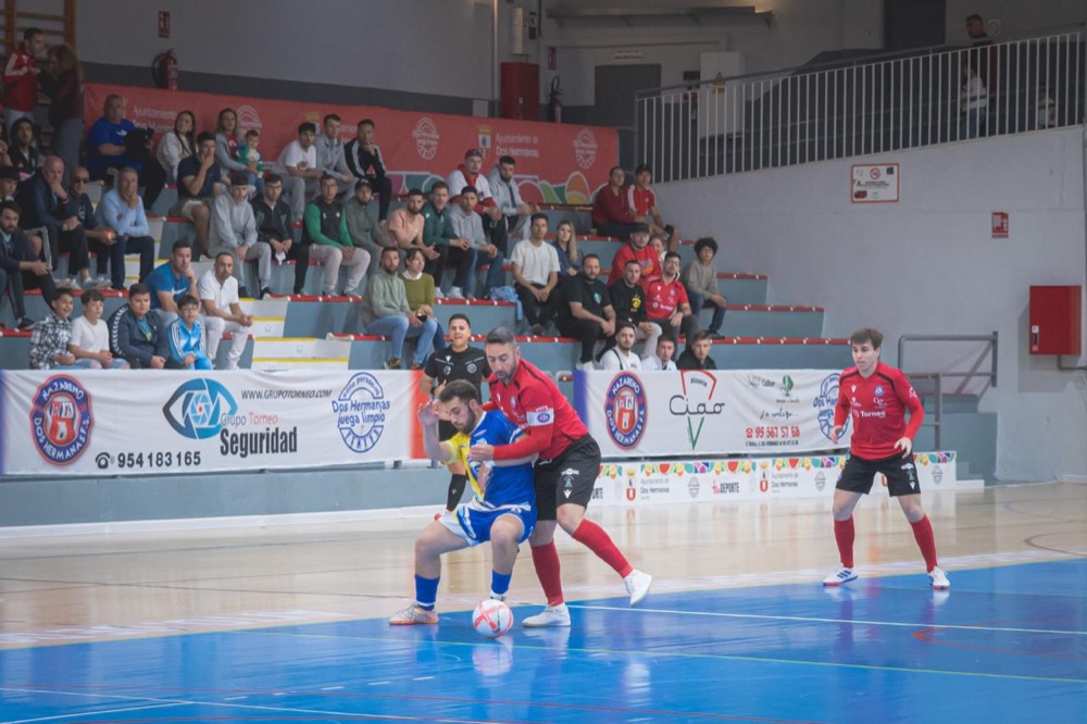 doshermanascom's tweet photo. Disputará la final de ascenso a Segunda B ante Almería tras imponerse al CD Decorséneca -  https://t.co/Xso19tzhYD 
El Torneo Seguridad Nazareno Dos Hermanas FS derrotó al CD Decorséneca por 4-1 para optar al ascenso en la localidad malagueña ante Sporting Almería. Los de José... https://t.co/tTJSYEShZh