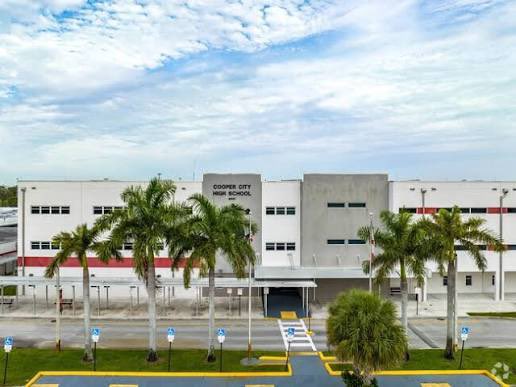 truecrimenatt's tweet photo. BREAKING: Cooper City High School in Broward County, Florida was placed on lockdown Tuesday after a potential threat, according to school officials.
BCPS says the lockdown was requested by law enforcement as they investigate. Details remain limited at this time. #CooperCity #BrowardCounty #Florida #BreakingNews