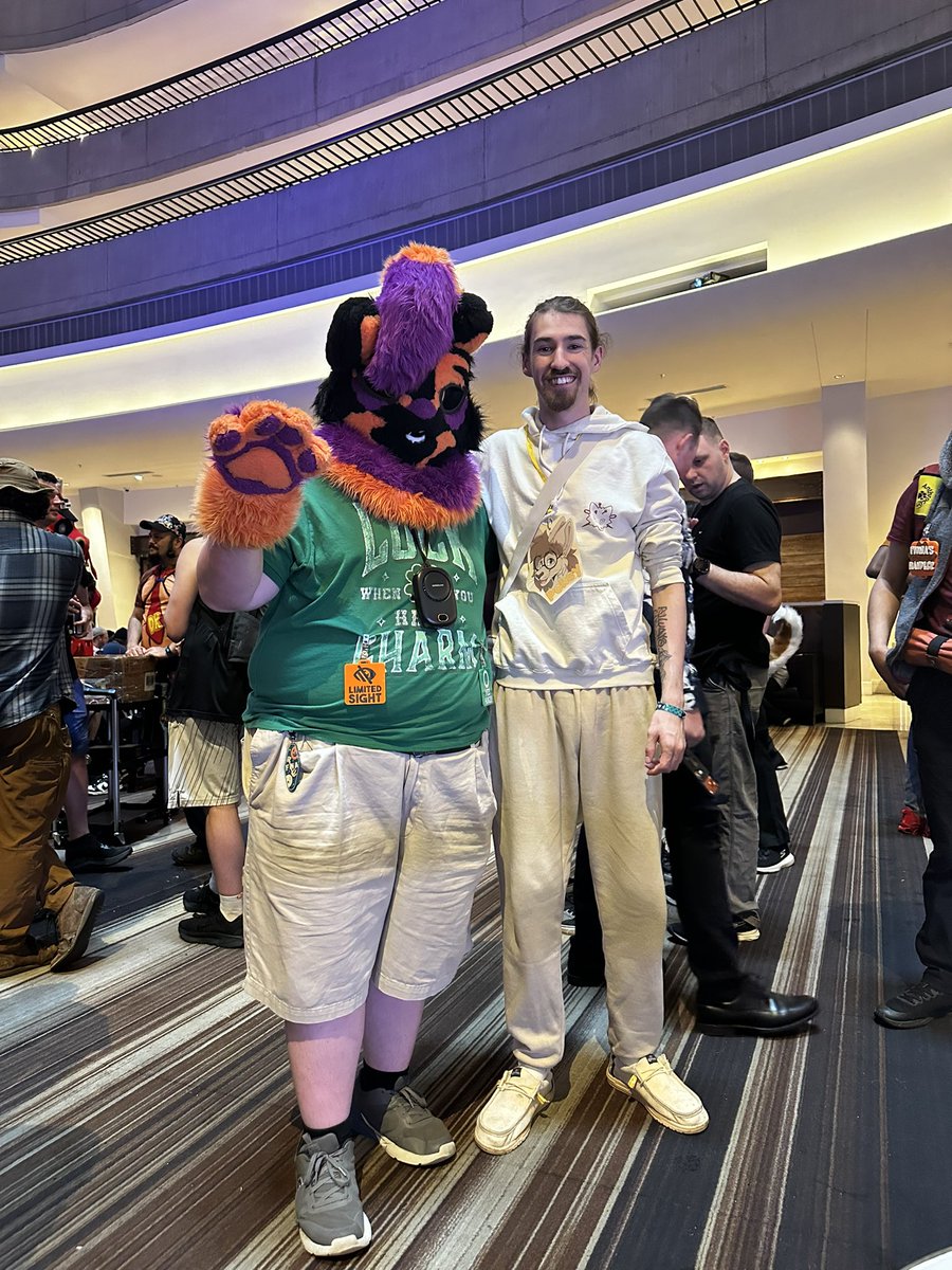 PupWinston/HocusCat tweet media