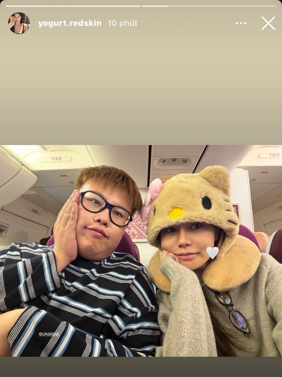 Win flew to France last night and has already landed, while his MUA and hairstylist are on their way tonight ✈️

Hope Win gets some time to relax and enjoy a bit before work officially starts 😙❤️

#winmetawin