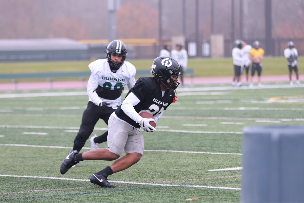 AJ Moore tweet media