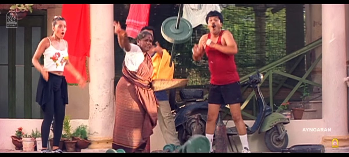 itz_MasterArun's tweet photo. @TVKVijayHQ அண்ணா dealing politics in left hand! https://t.co/4yPdFJugP5