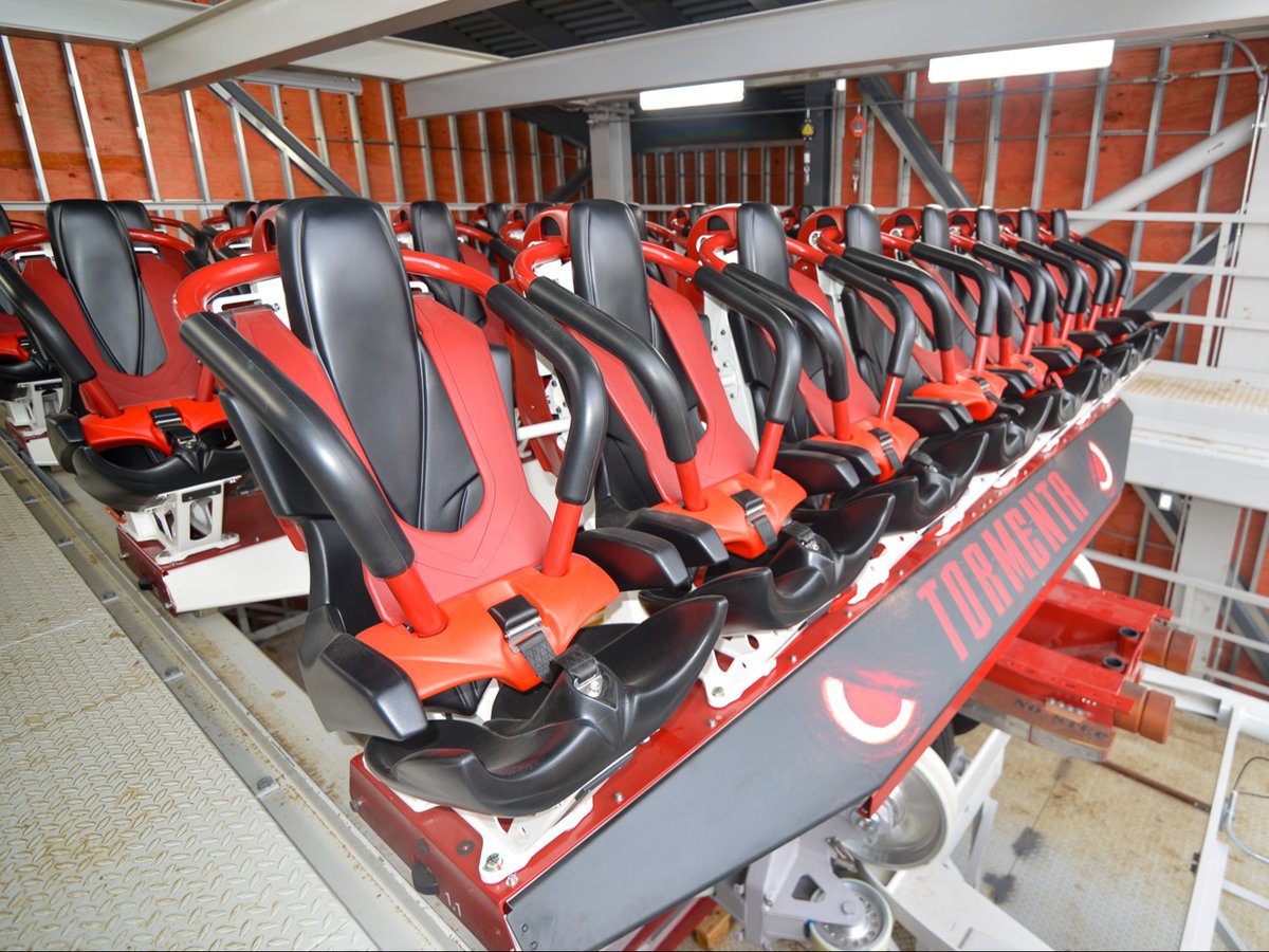 Six Flags Over Texas tweet media