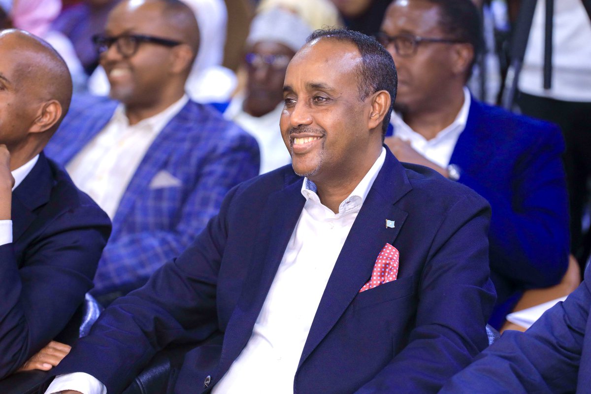 MohamedHRoble's tweet photo. 𝗕𝗜𝗦𝗠𝗜𝗟𝗟𝗔𝗛
This afternoon, I had the honor of participating in a broad consultative forum on the future of Galmudug State, bringing together political leaders, traditional elders, youth representatives, and diverse members of the Galmudug community residing in Mogadishu.
The discussions focused on fostering an inclusive dialogue on the future of Galmudug and the forthcoming electoral process, in a manner consistent with the Constitution of Galmudug and the collective agreements and aspirations of its people.

Participants underscored the importance of safeguarding unity, social cohesion, and peaceful coexistence within the community, while promoting a spirit of compromise, constructive engagement, and mutual respect.