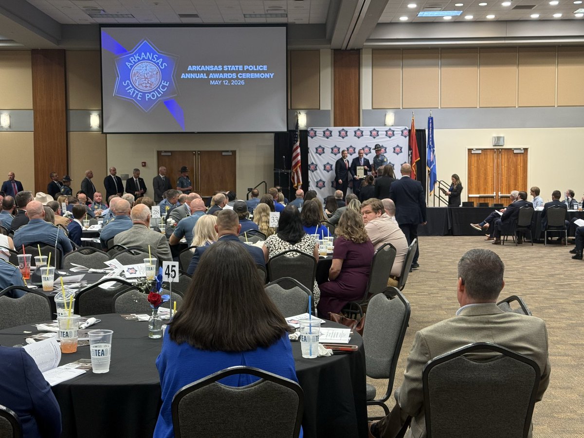 MikeRogers_News's tweet photo. Secretary of State Cole Jester honors members of the Arkansas State Police, FBI and Springdale Police Department for their efforts in the Devil’s Den double homicide investigation. @KARK4News @FOX16News https://t.co/RHzKc5Zqja