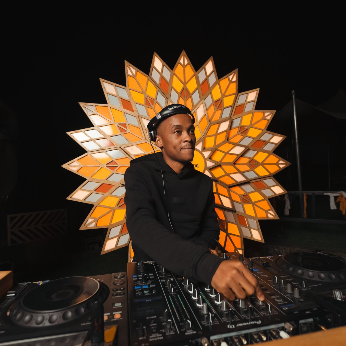 Yamkela DJ tweet media