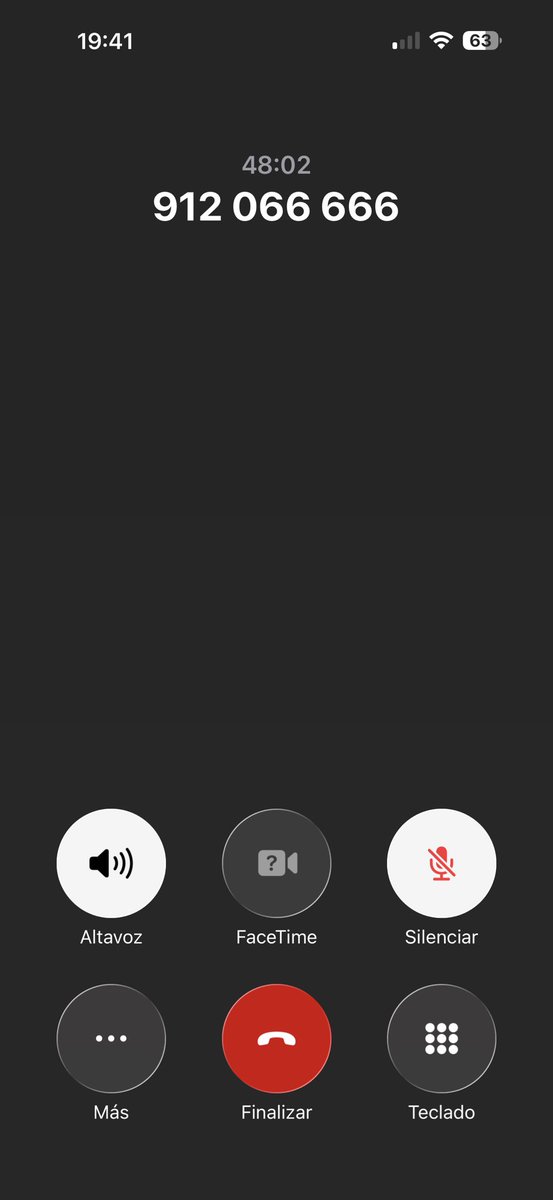 minieides's tweet photo. 48 minutos en espera… en serio, @ING? No tenéis vergüenza. https://t.co/O2ATUrLbwX