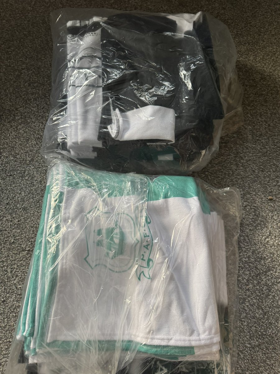 PAFC_Displays's tweet photo. Beach towel stock update

Current availability:
• Pride of Devon – 2 • We Are Argyle – 4 • Oasis Argyle – 3  • Cornish Greens – 3 

More can be ordered if needed, but please allow a little extra time for delivery as they’ll need to be specially ordered in. 

#pafc https://t.co/G71QqVv9OG