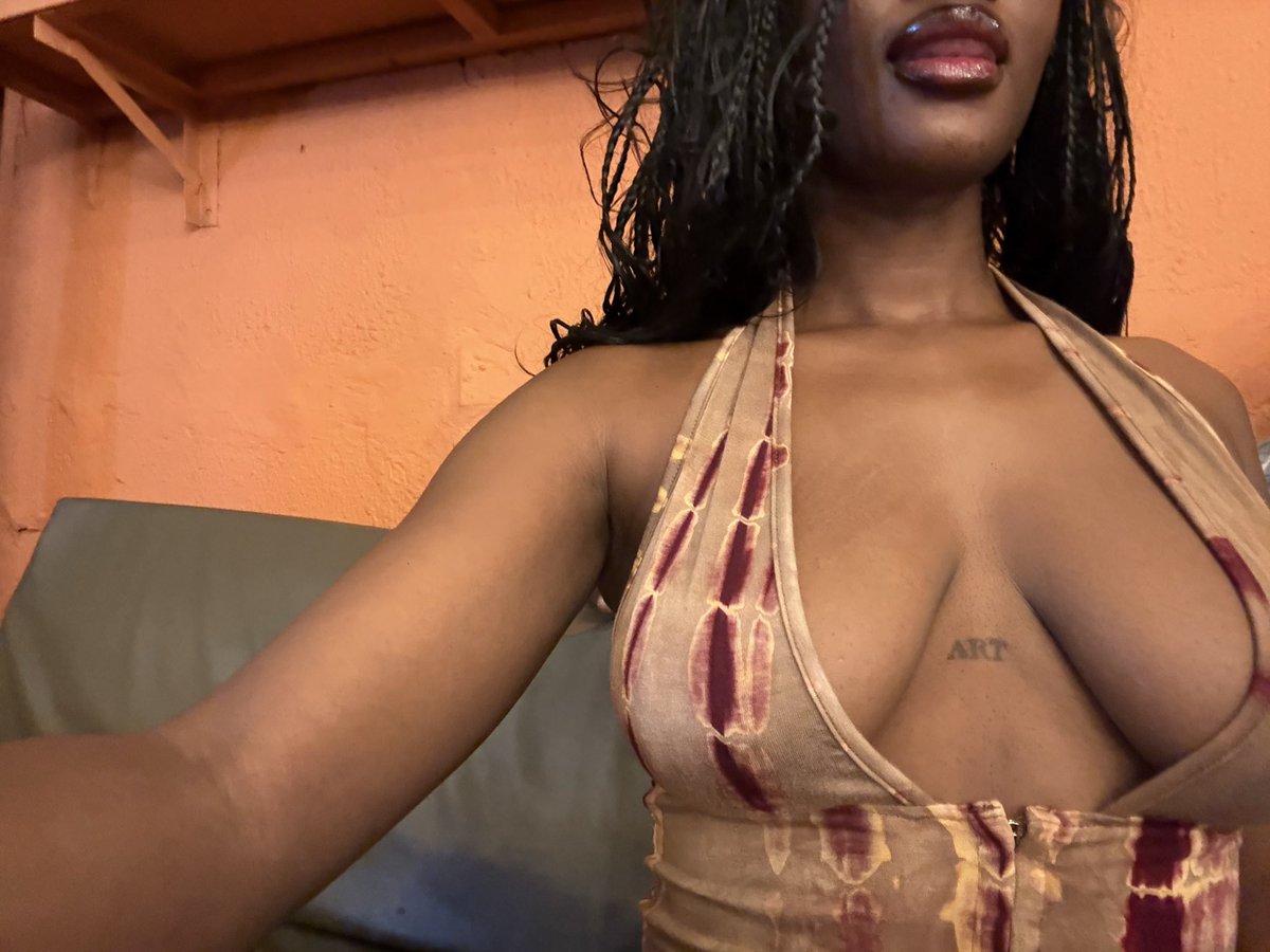 ayomide lois tweet media