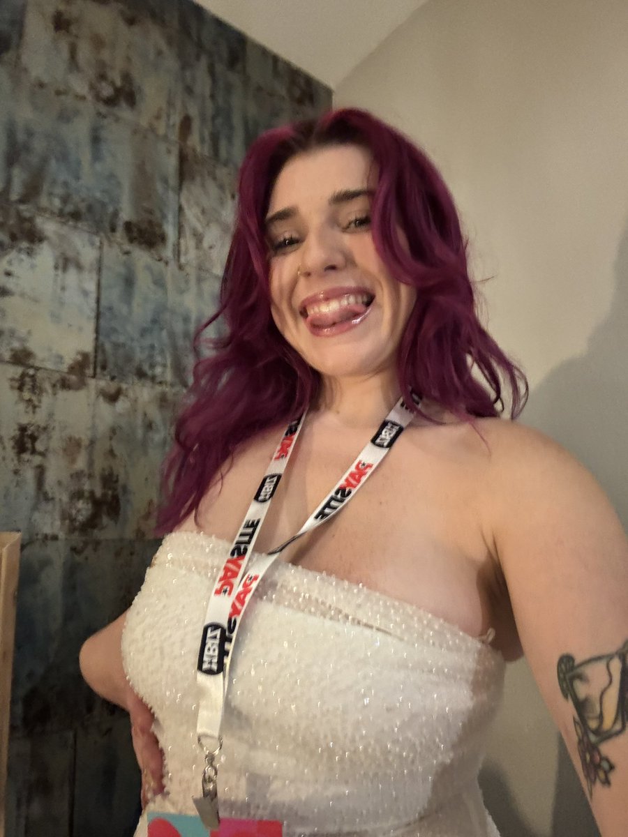 Victoria Scott tweet media