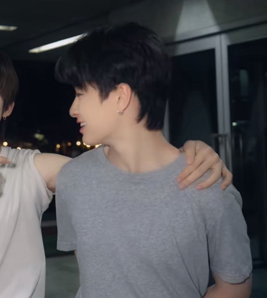 •พัพพวยร์ •✿ tweet media