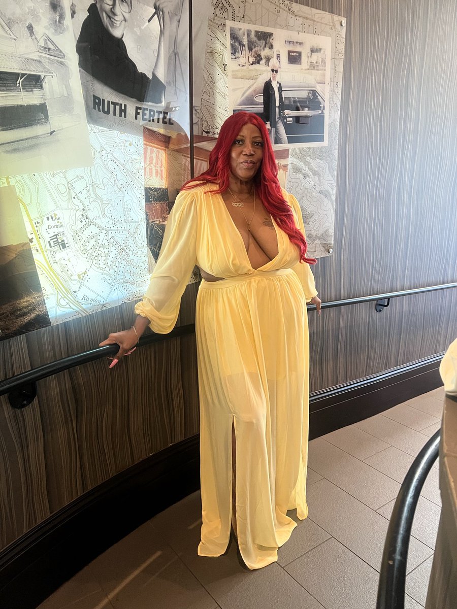 mzcalired1's tweet photo. Mother’s Day 2026 🥂🍾💐🫶🏽💛 https://t.co/SAM5zgsd2F