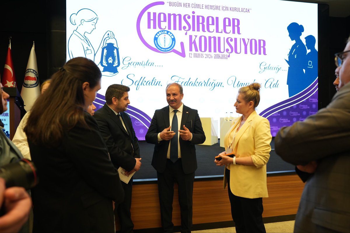 SSMahmutFaruk's tweet photo. “Hemşireler Konuşuyor” programımızı büyük bir coşkuyla tamamladık. 

Teşrifleriyle bizleri onurlandıran TBMM Sağlık Aile, Çalışma ve Sosyal İşler Komisyon Başkanvekili ve AK Parti Bayburt Milletvekili Sn. Prof. Dr. Orhan Ateş’e, kıymetli akademisyenlerimize, Türkiye’nin dört bir yanından gelen fedakâr hemşirelerimize ve teşkilat mensuplarımıza yürekten teşekkür ediyorum.

Bu anlamlı organizasyonun hazırlanmasında emeği geçen tüm mesai arkadaşlarıma şükranlarımı sunuyorum. Hemşirelerimiz ve tüm sağlık profesyonellerimiz için her platformda hak aramaya, güçlü yarınları birlikte inşa etmeye devam edeceğiz.

#HemşirelerKonuşuyor
#SözHemşirelerde
#HemşirelerGünü
