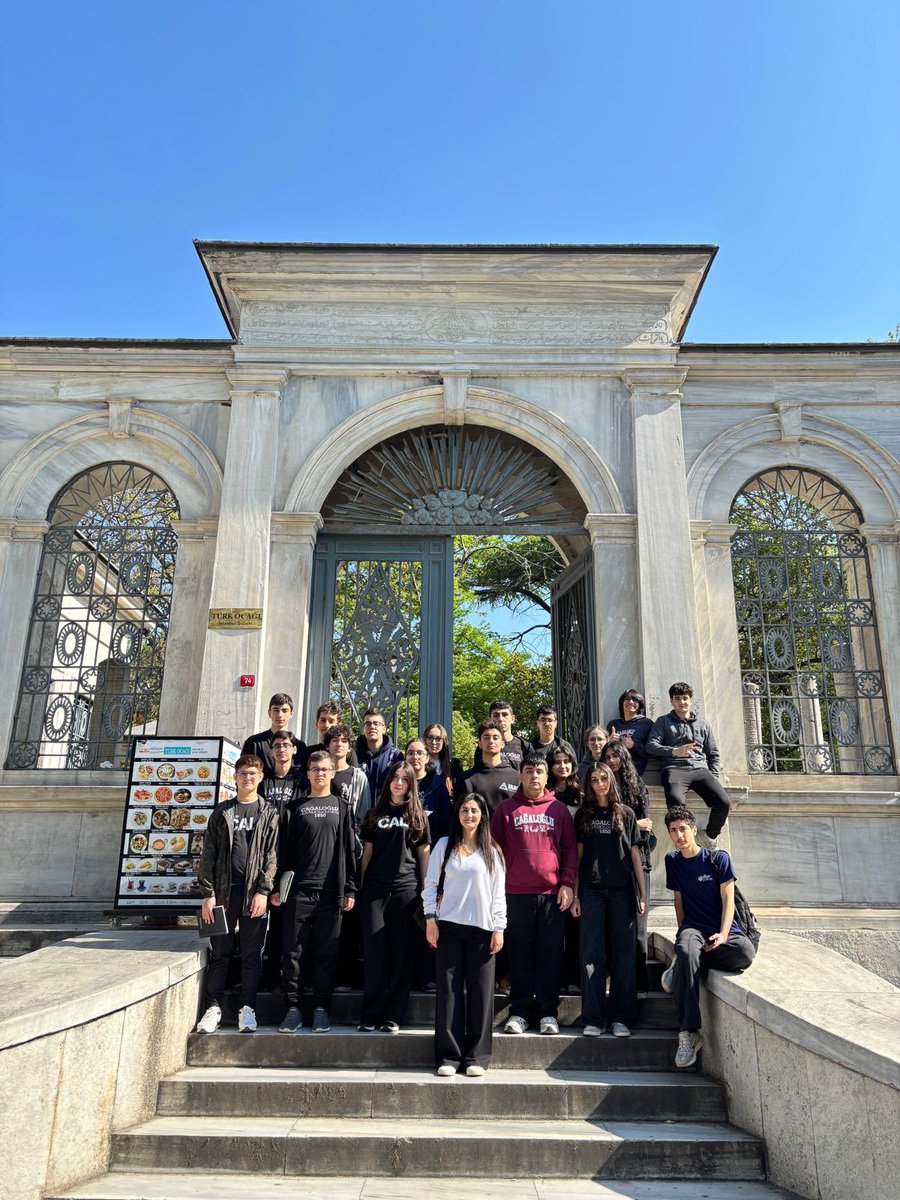Cağaloğlu Anadolu Lisesi tweet media