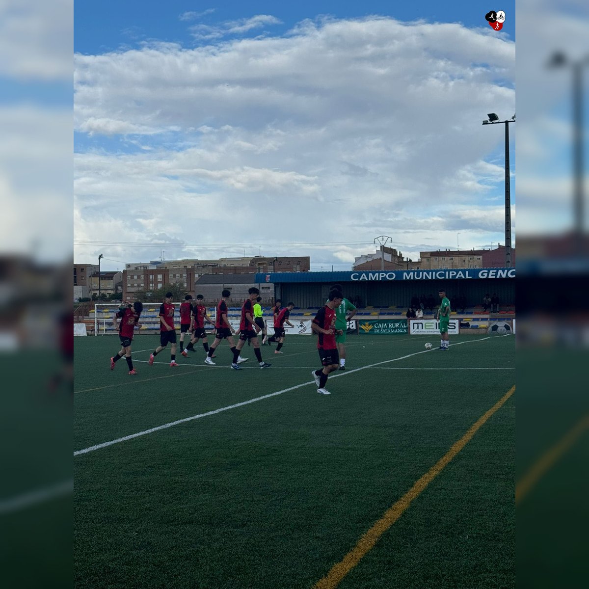 cdaldeaseca's tweet photo. ⚽ ... ya que pese a intrascendencia clasificatoria, el guion del partido propició que se disputara el resultado hasta el pitido final. ⚽

⚽🔴 #JuvenilCDAldeaseca #Vamosrojos 🔴⚽ https://t.co/IzaRqZ1Bj5