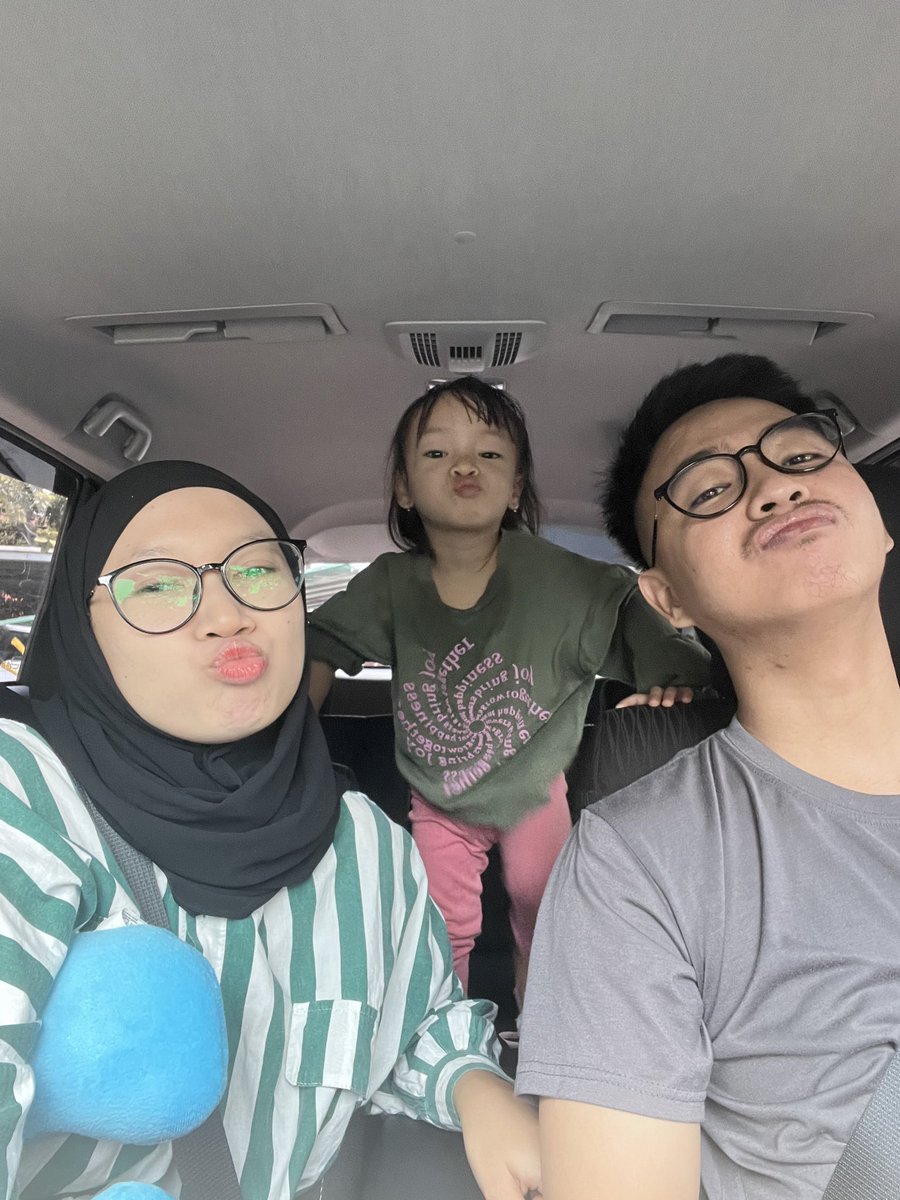 dellaak's tweet photo. Selalu tumbuh bahagia ya num , iloveyou https://t.co/h9FNGPCjq6