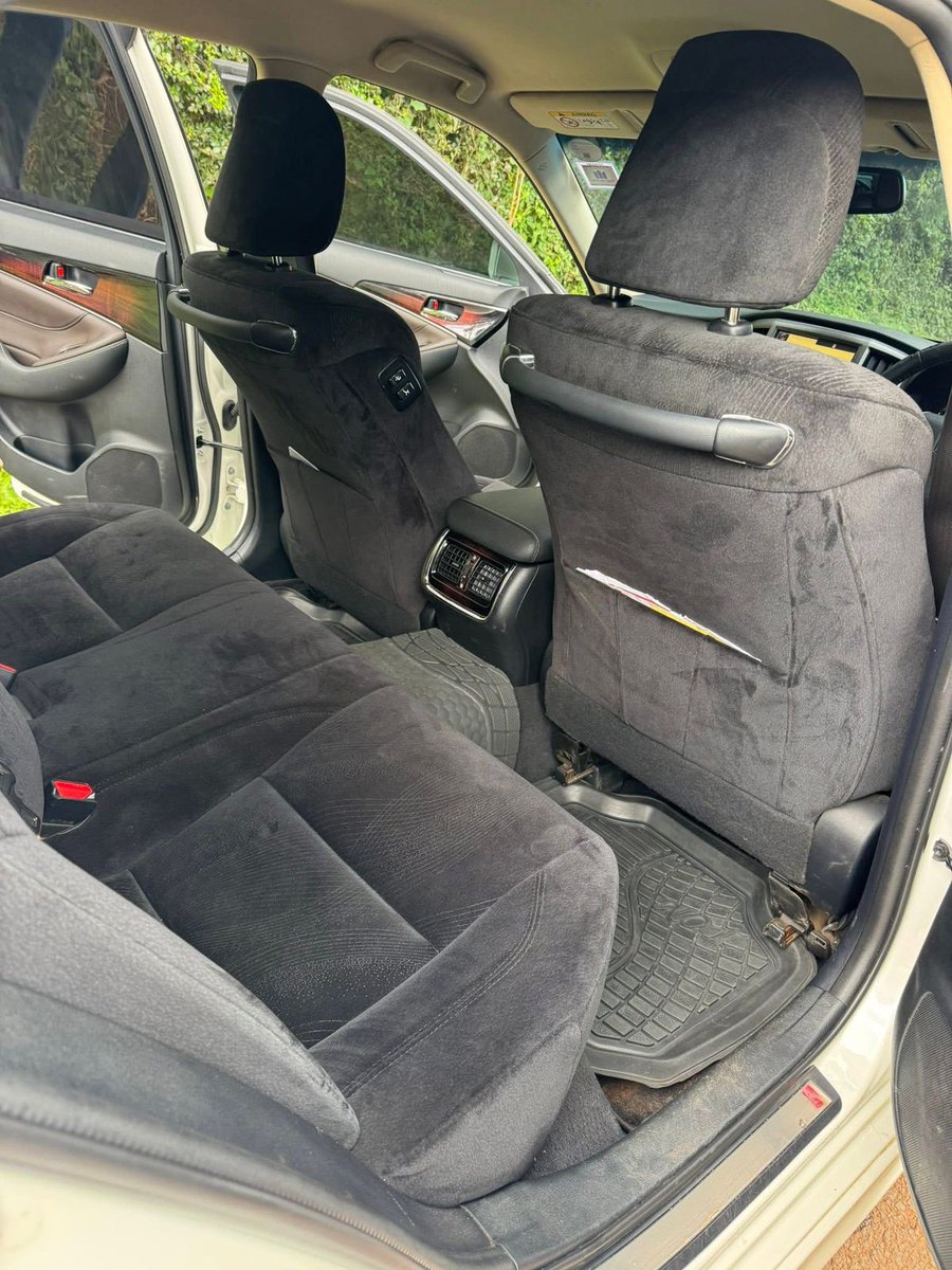 _HighTorque's tweet photo. TOYOTA CROWN
MAKE: 2017
ENGINE: 2.5L
PRICE: 2,250,000

#AfricaFowardSummit Governor Anne Waiguru Mwaf Mt Kenya Larrys Personal Opinion THE NEIGHBOURHOOD Jubilee Party https://t.co/71AhAqpHlK